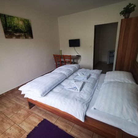 Apartmany Pod Landstejnem Stare Mesto  ภายนอก รูปภาพ